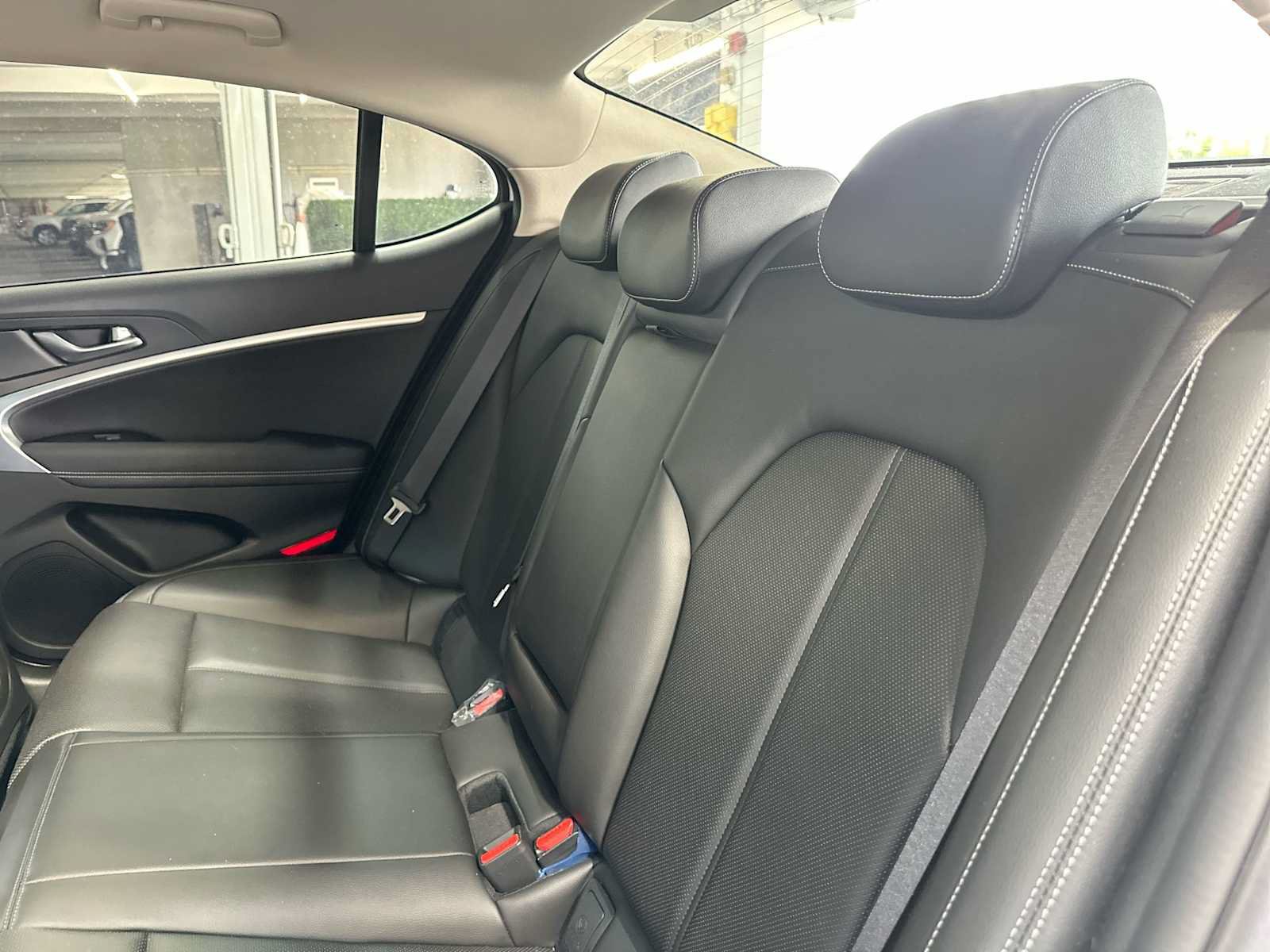 Used 2023 Genesis G70 2.0T RWD image 22