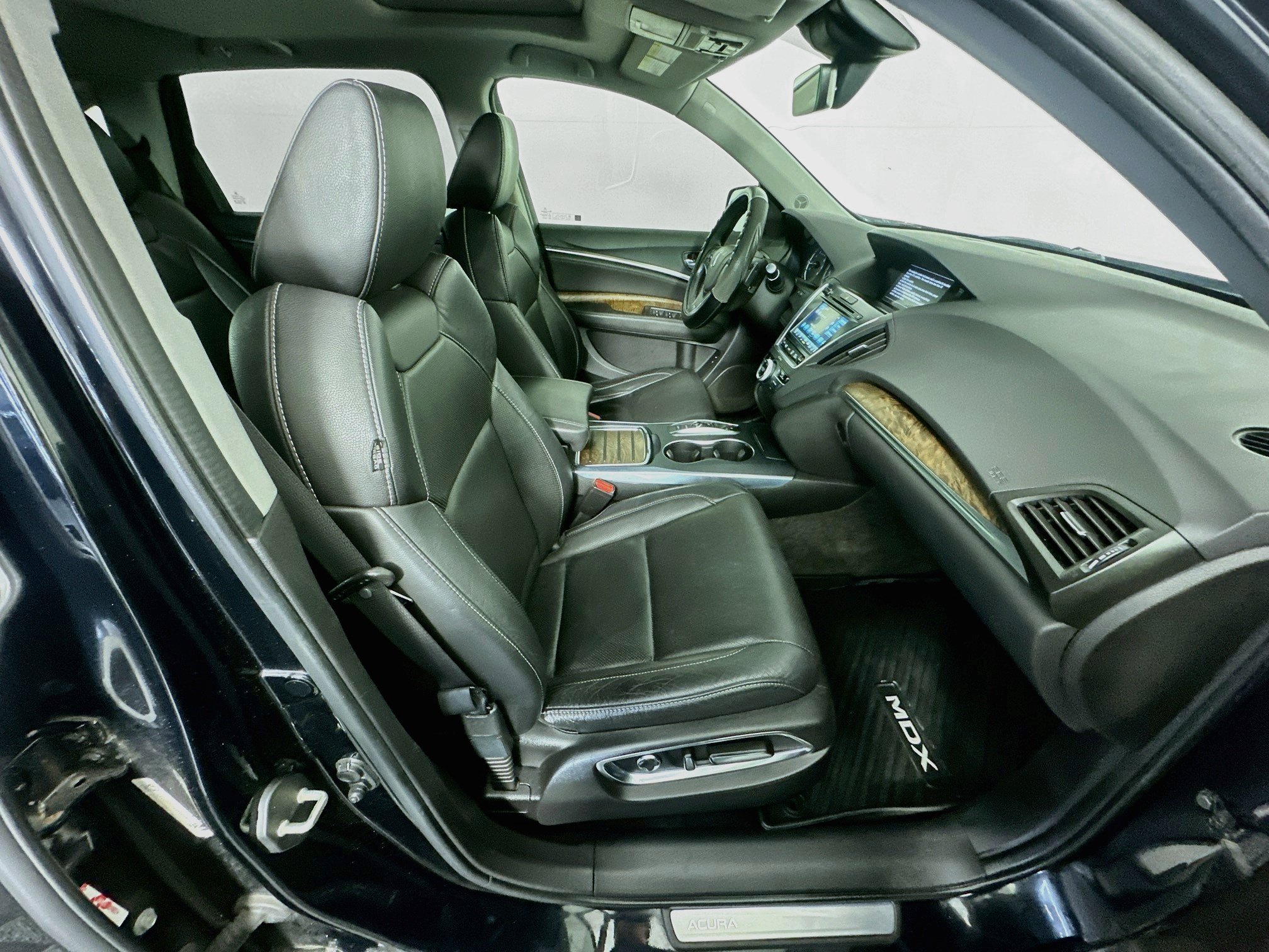 Used 2020 Acura MDX w/ Technology Package FWD image 33