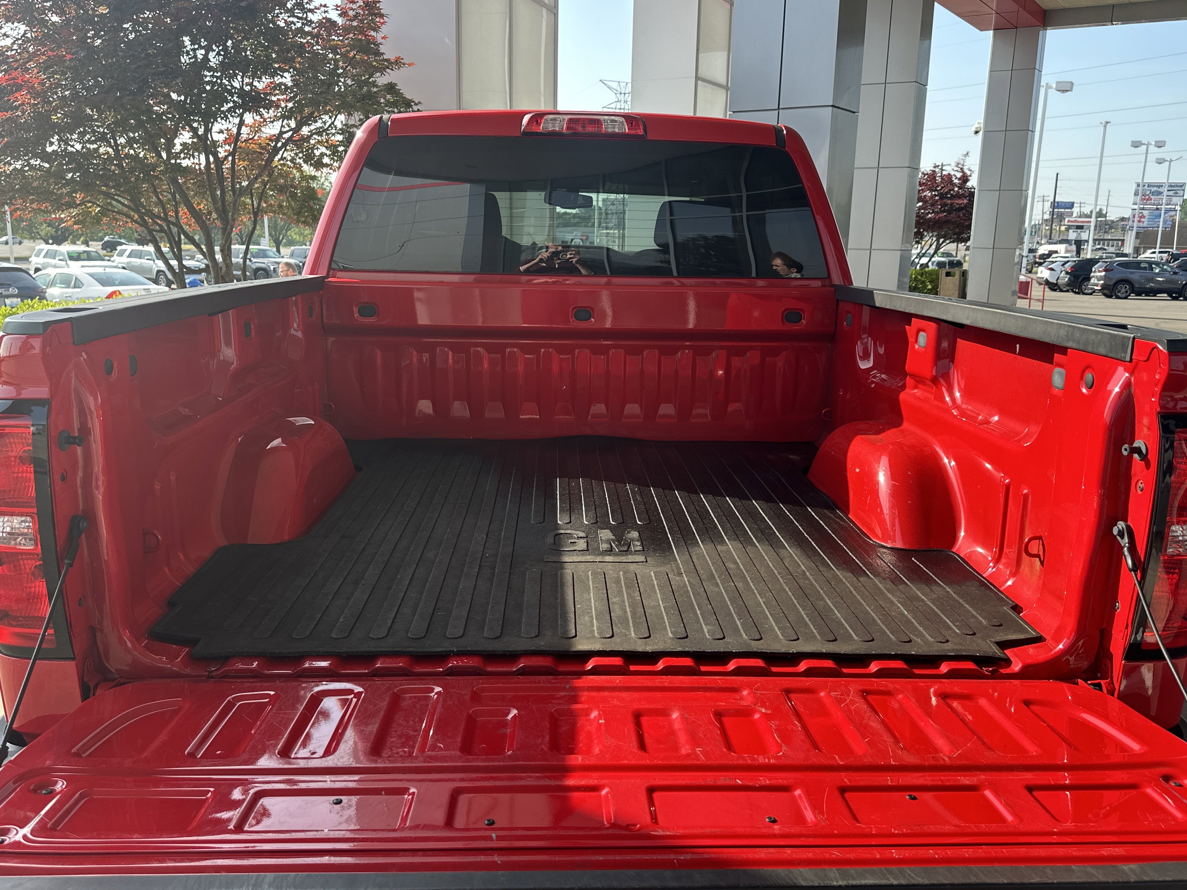 Used 2018 Chevrolet Silverado 1500 LT w/ All Star Edition AWD/4WD image 18