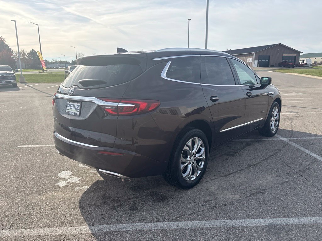 Used 2021 Buick Enclave Avenir w/ Avenir Technology Package AWD/4WD image 5