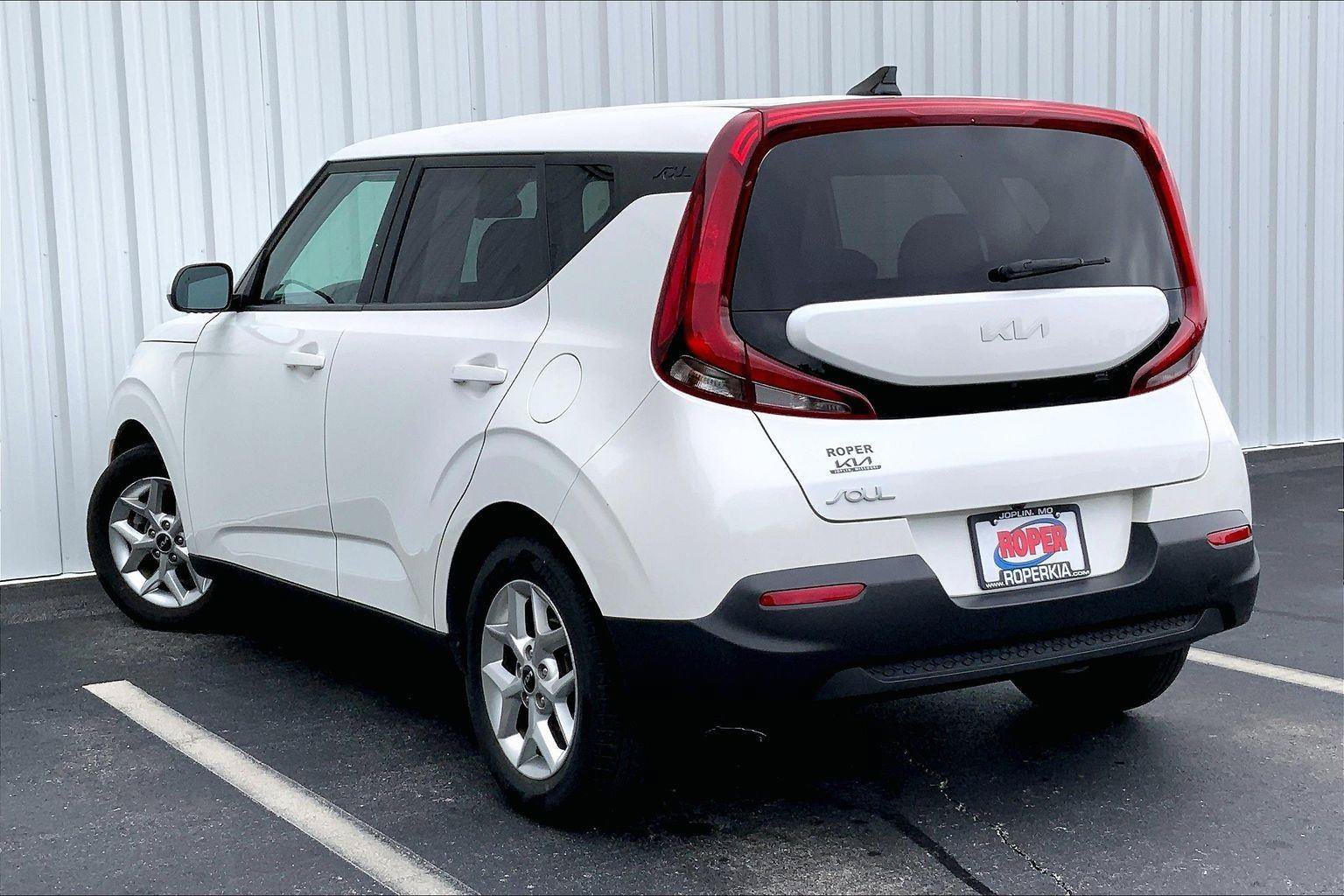 Used 2022 Kia Soul LX w/ Technology Package FWD image 10