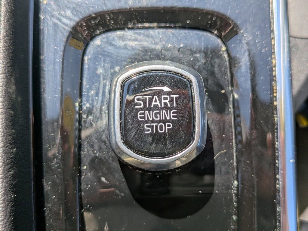 Certified 2022 Volvo XC90 T8 Inscription w/ Advanced Package image 29