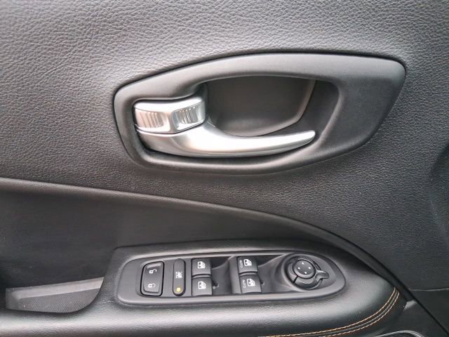 Used 2021 Jeep Compass Limited image 18