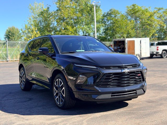 Used 2024 Chevrolet Blazer RS FWD image 4