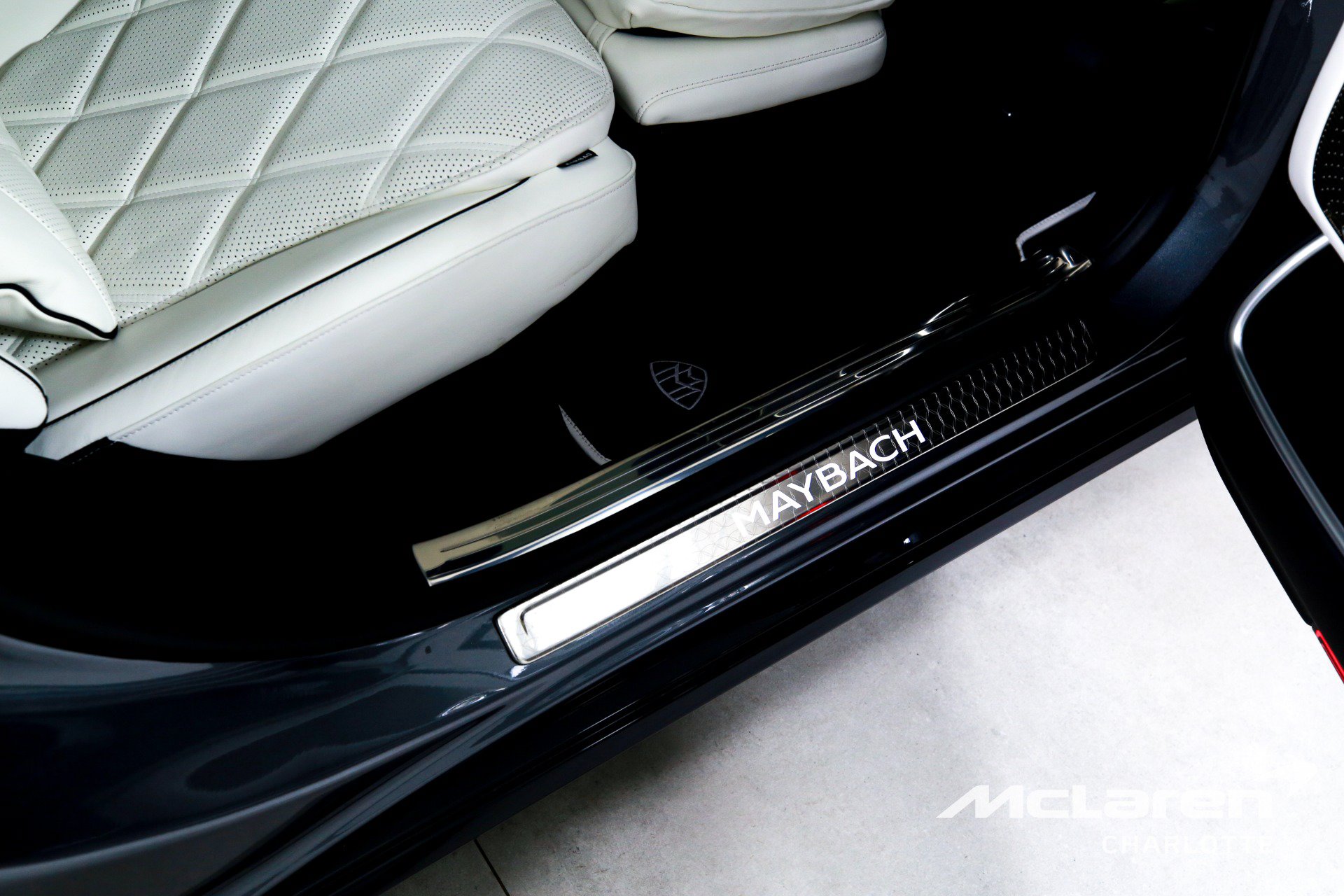 Used 2023 Mercedes-Benz Maybach S 680 4MATIC w/ Manufaktur Leather Package image 29