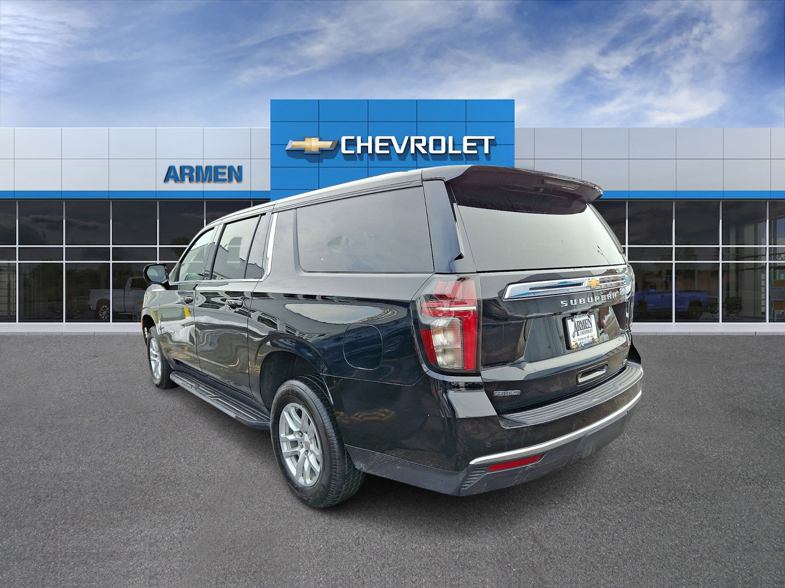 Certified 2024 Chevrolet Suburban LT image 5