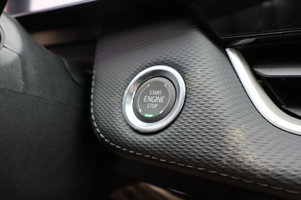 New 2026 Chevrolet Equinox LT w/ Convenience Package II image 17