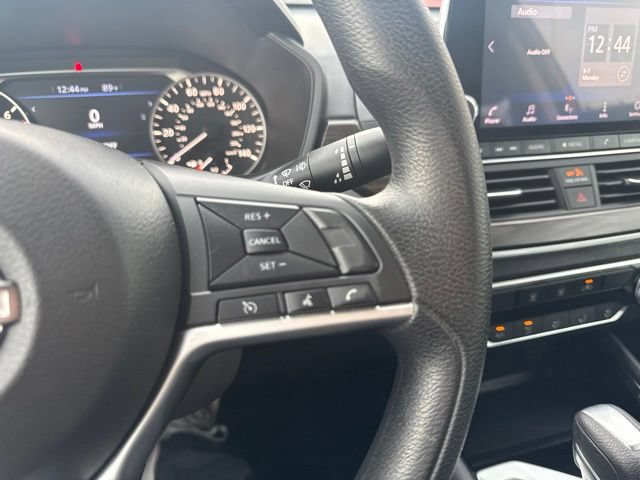 Used 2023 Nissan Altima 2.5 SV FWD image 13