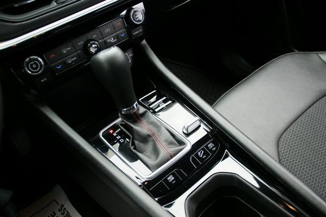 Used 2025 Jeep Compass Trailhawk image 22