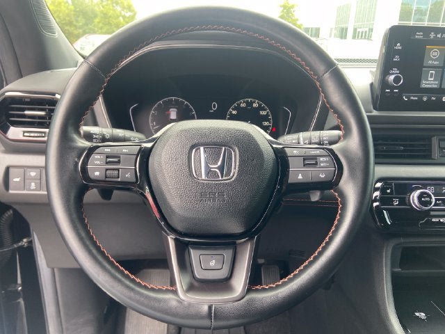 Certified 2024 Honda Pilot TrailSport image 38