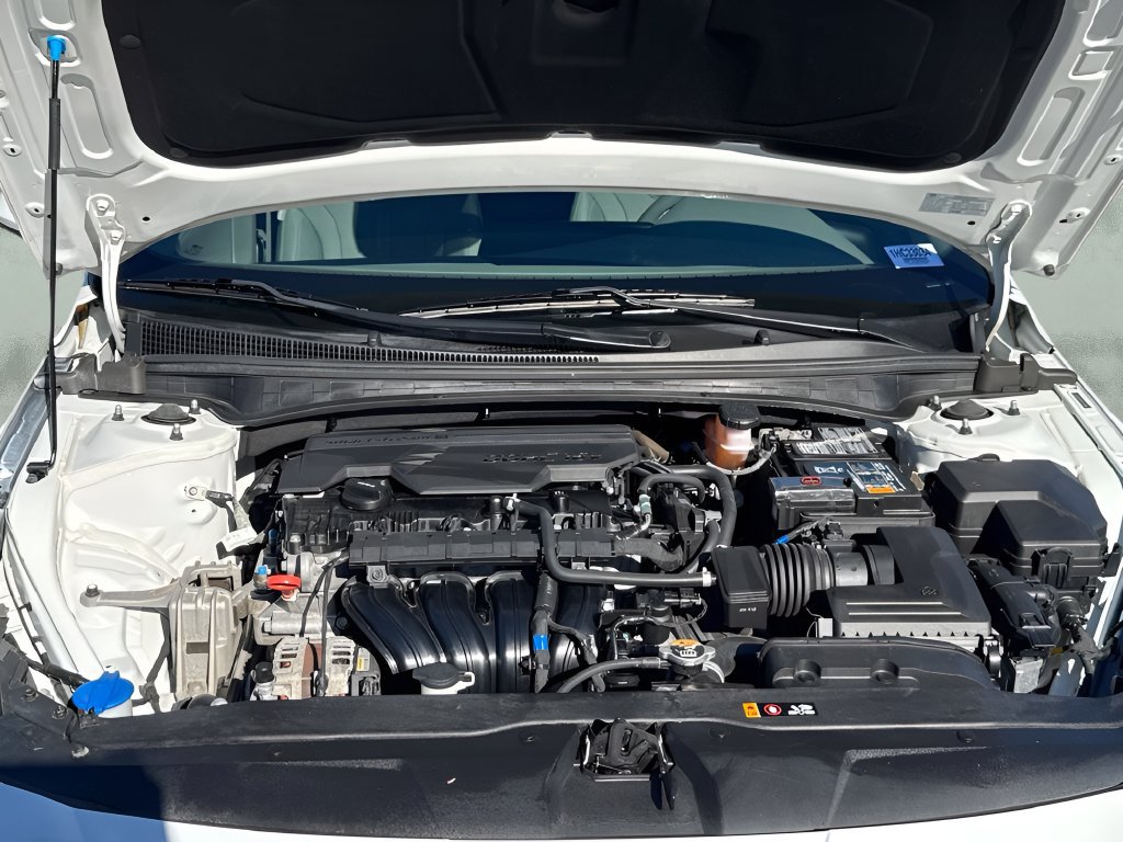 Used 2021 Hyundai Elantra SE FWD image 29