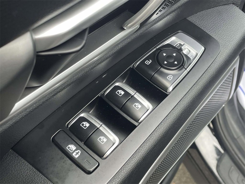 Used 2022 Kia Telluride LX image 16