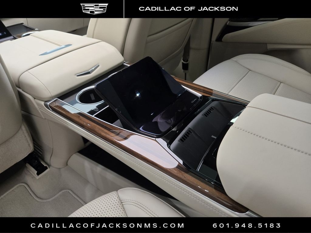 New 2026 Cadillac Escalade Platinum Luxury AWD/4WD image 6