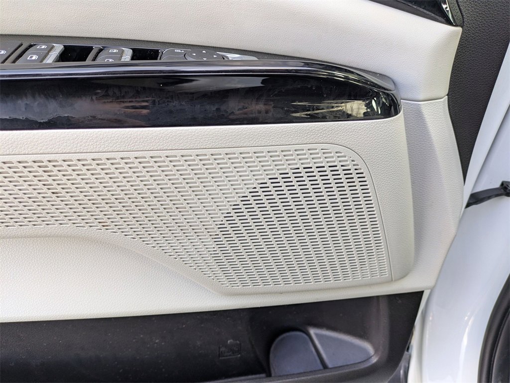 Used 2024 Kia Carnival EX image 25