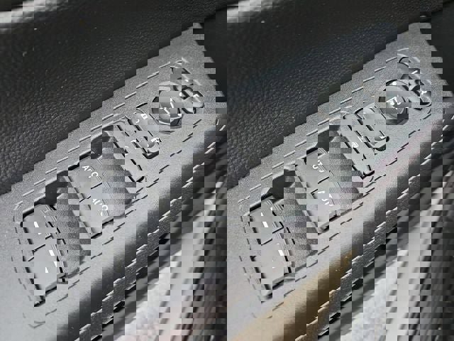 Used 2025 Honda CR-V Sport image 28