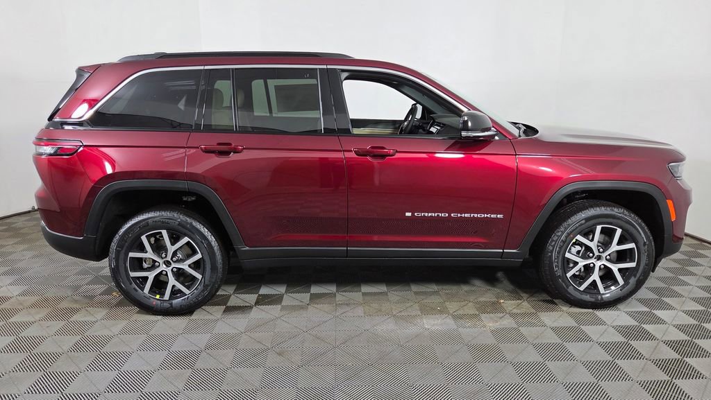 New 2025 Jeep Grand Cherokee Limited image 9
