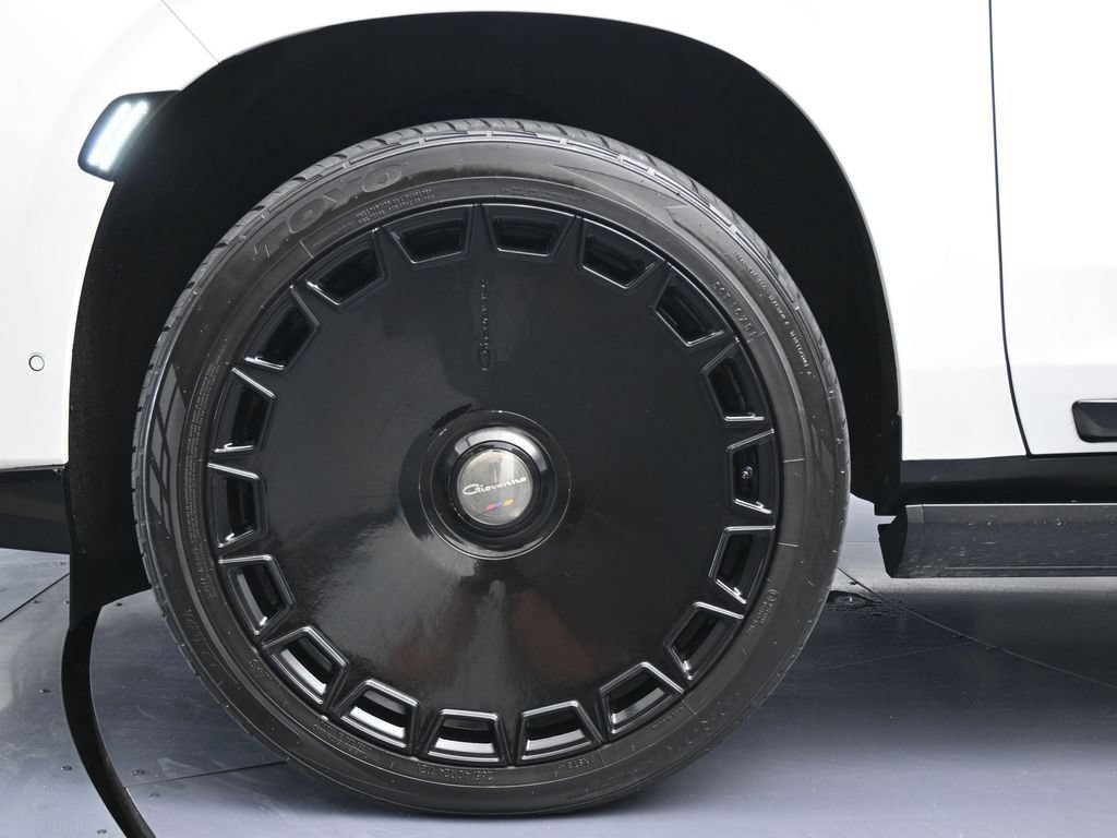 Used 2023 Cadillac Escalade V AWD/4WD image 46