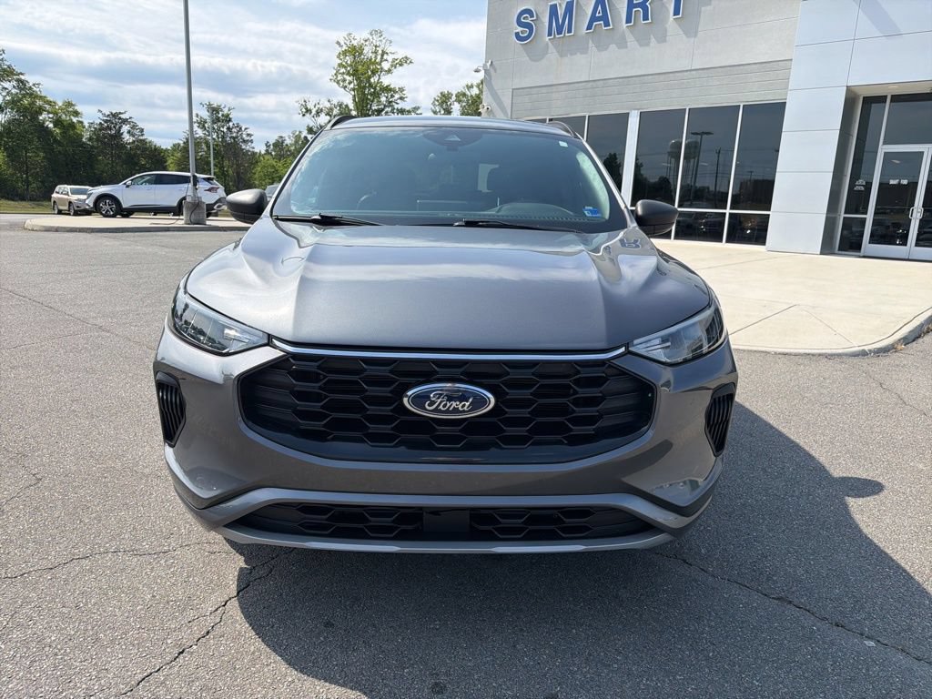 Certified 2024 Ford Escape ST-Line w/ Tech Pack #1 FWD image 9