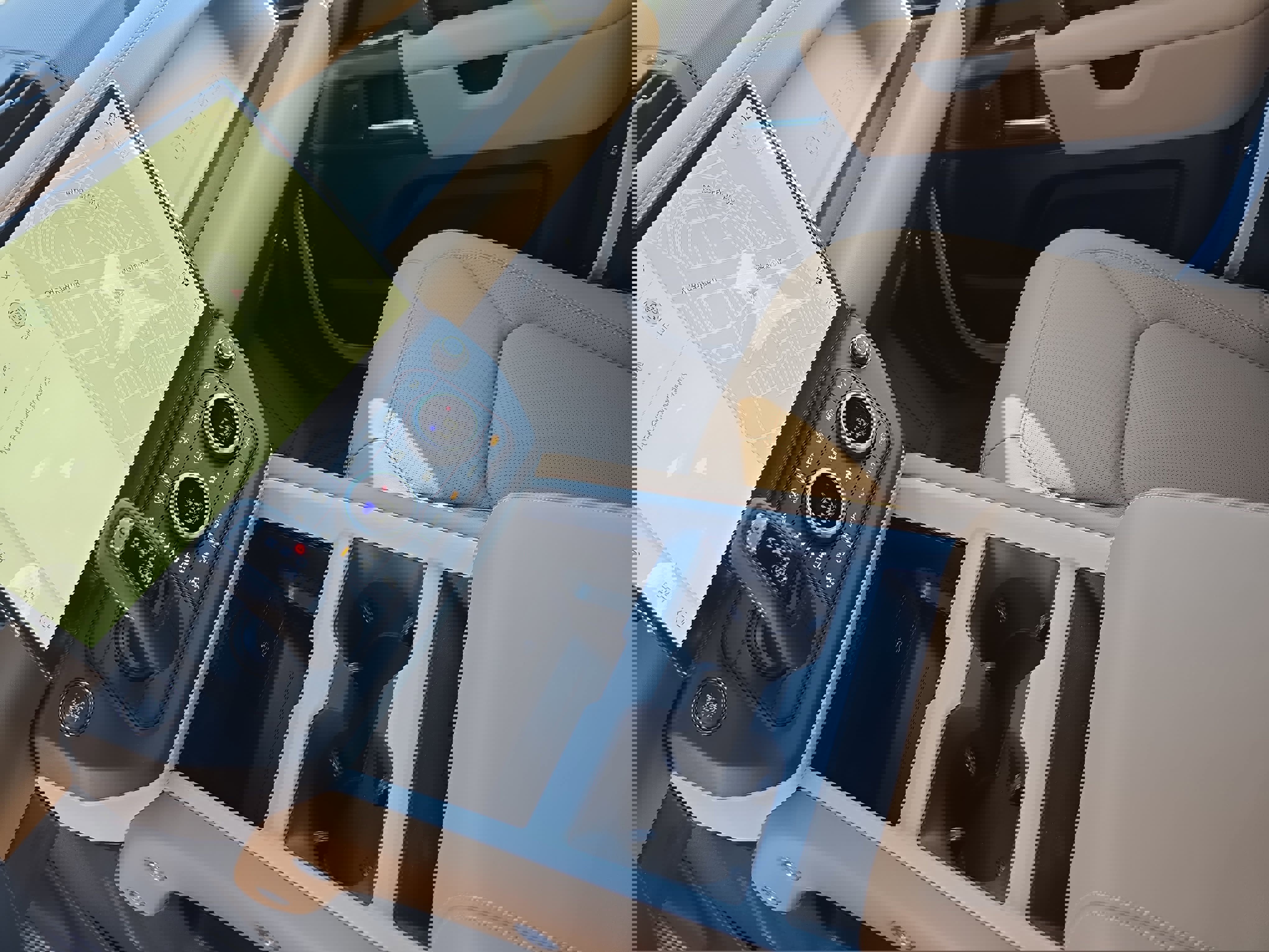 New 2026 Land Rover Defender 110 X-Dynamic SE image 24