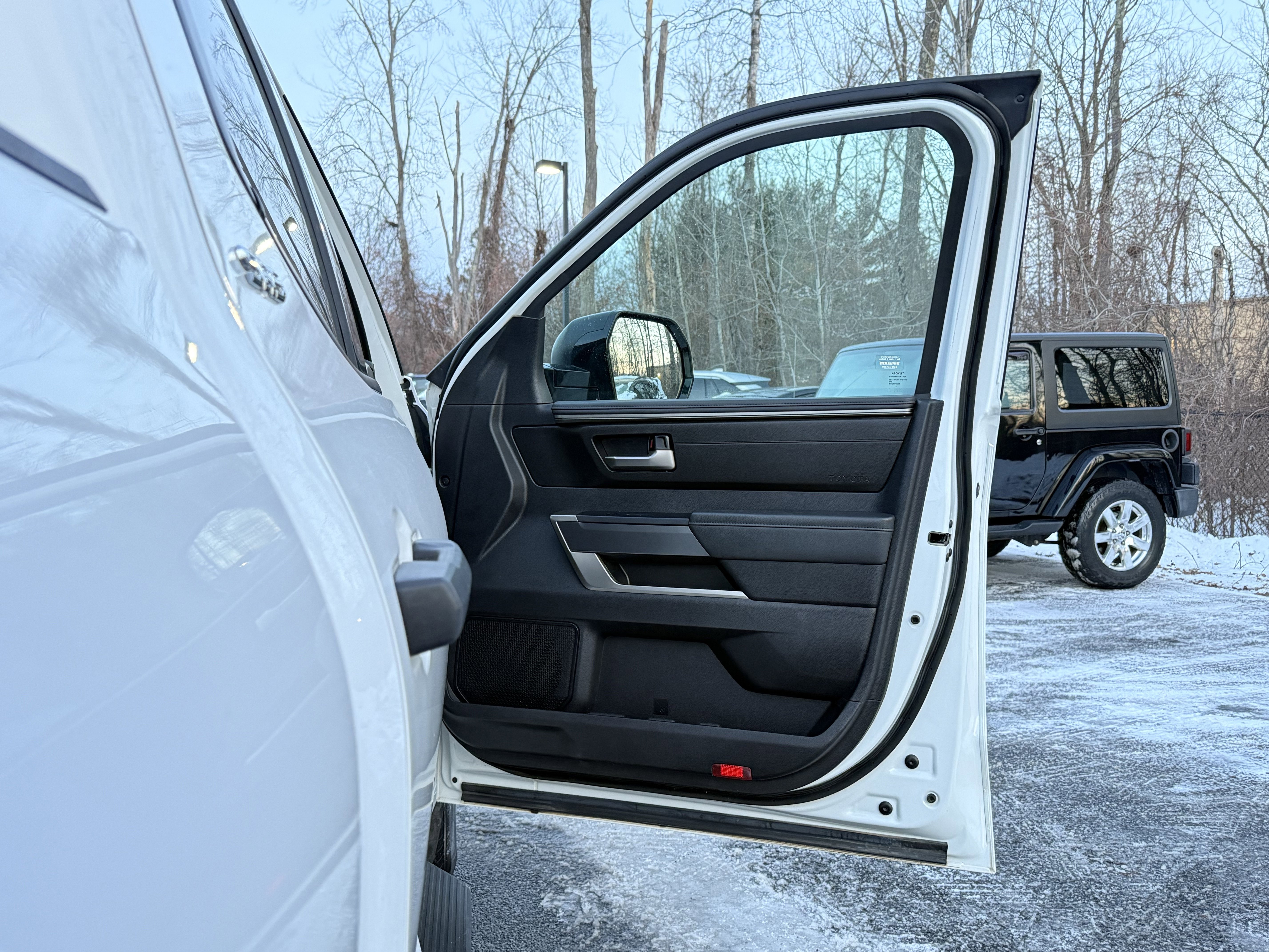 Used 2023 Toyota Tundra SR5 image 33