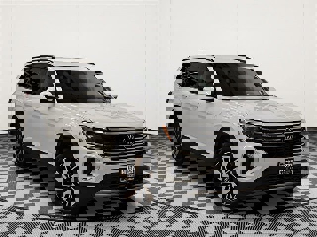 Used 2025 Volkswagen Atlas SE