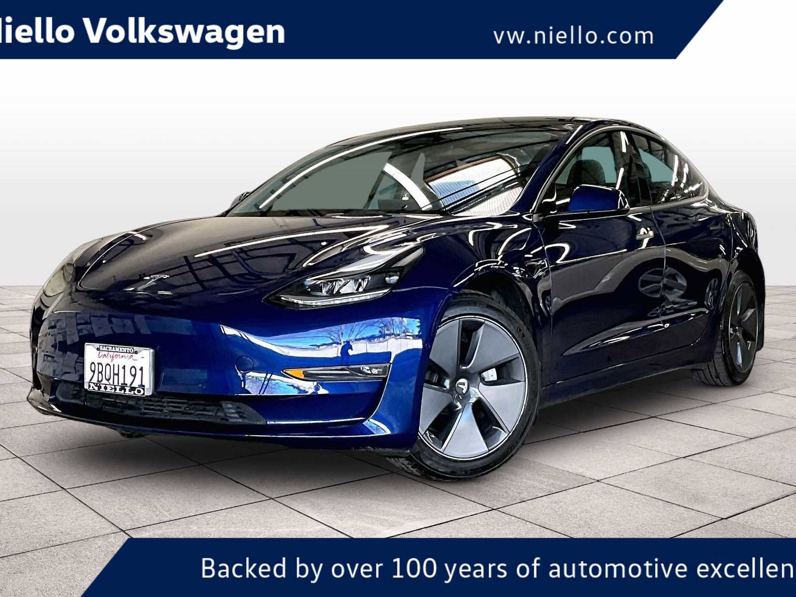 Used 2022 Tesla Model 3 Long Range image 1