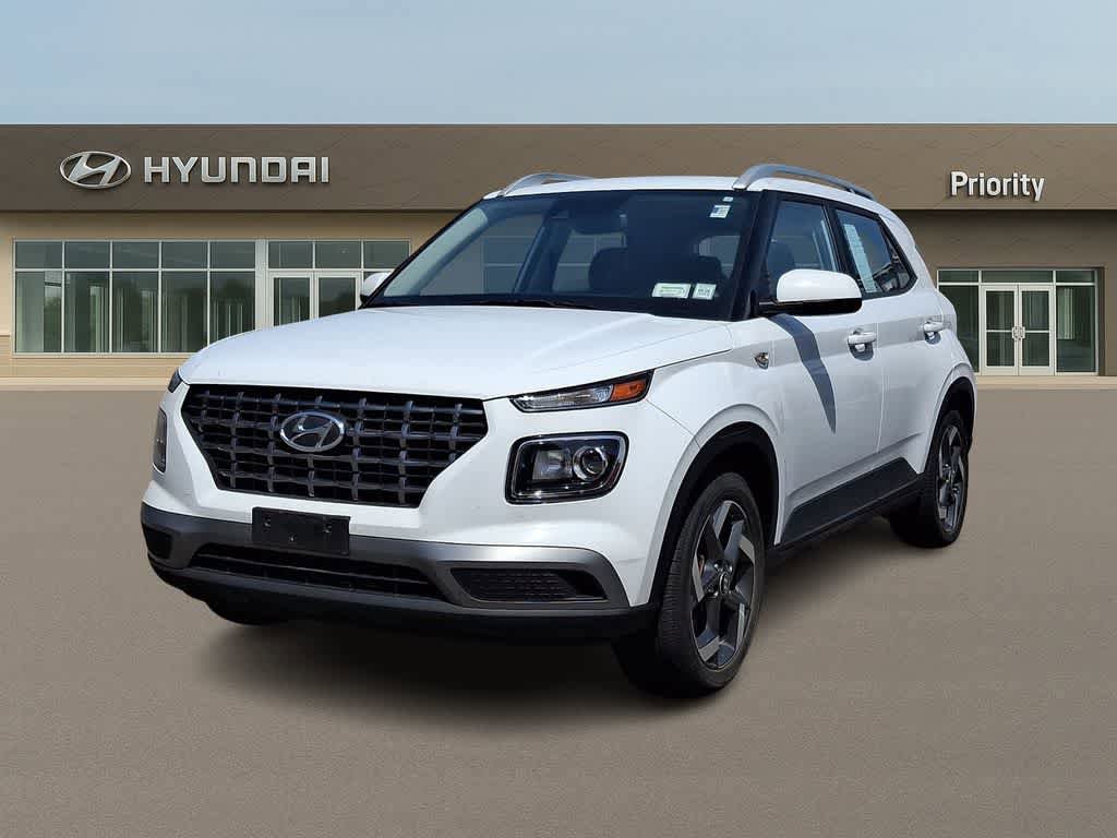 Used 2022 Hyundai Venue SEL w/ Cargo Package
