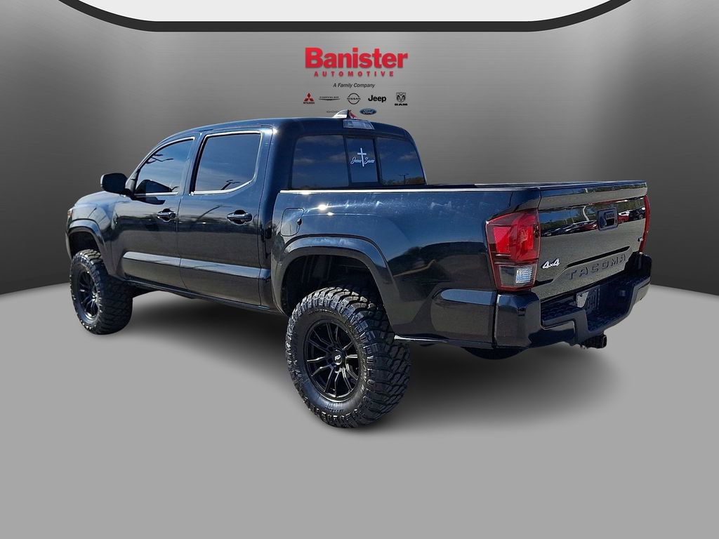 Used 2020 Toyota Tacoma SR image 4