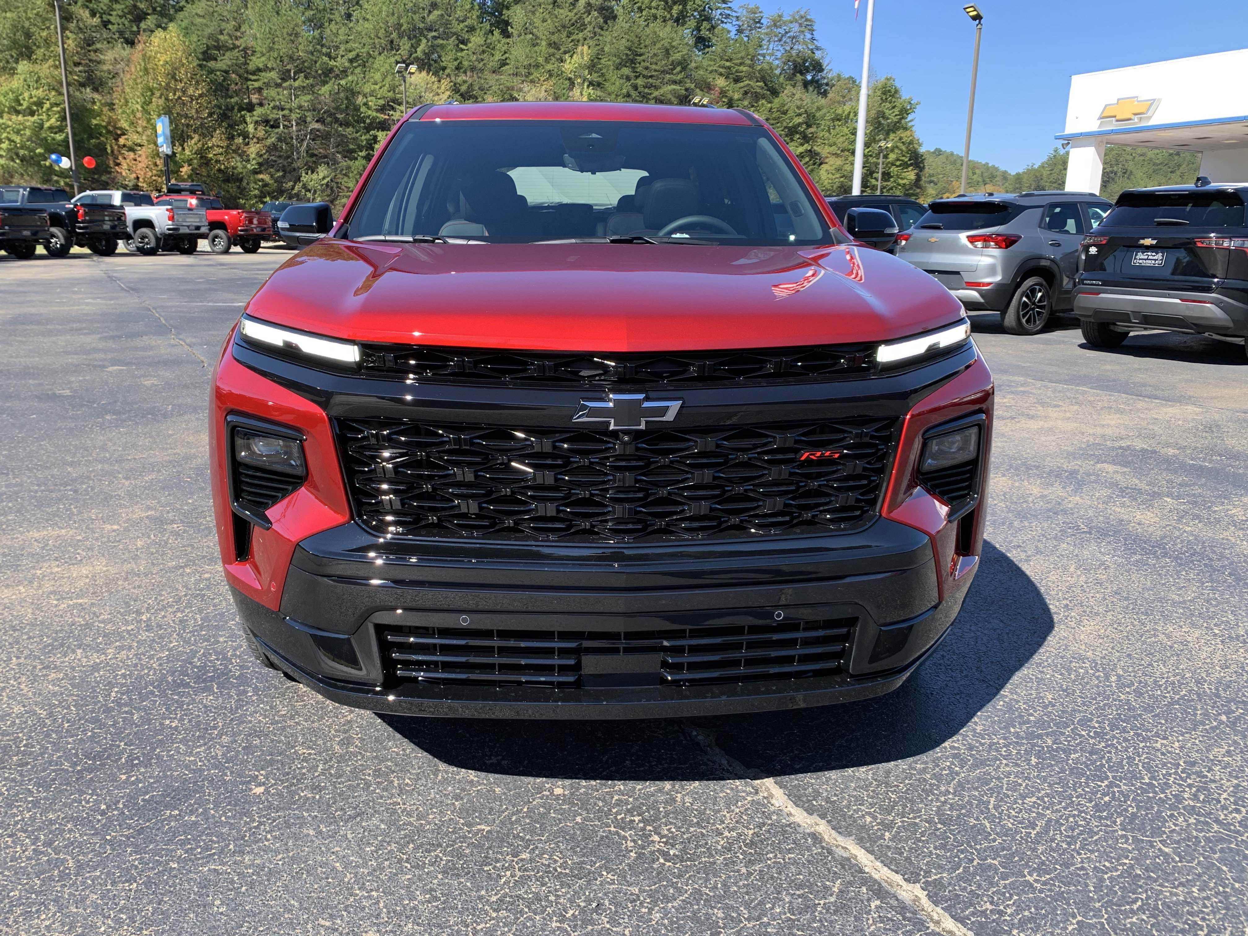 New 2027 Chevrolet Traverse RS w/ LPO, Floor Liner Package AWD/4WD image 4