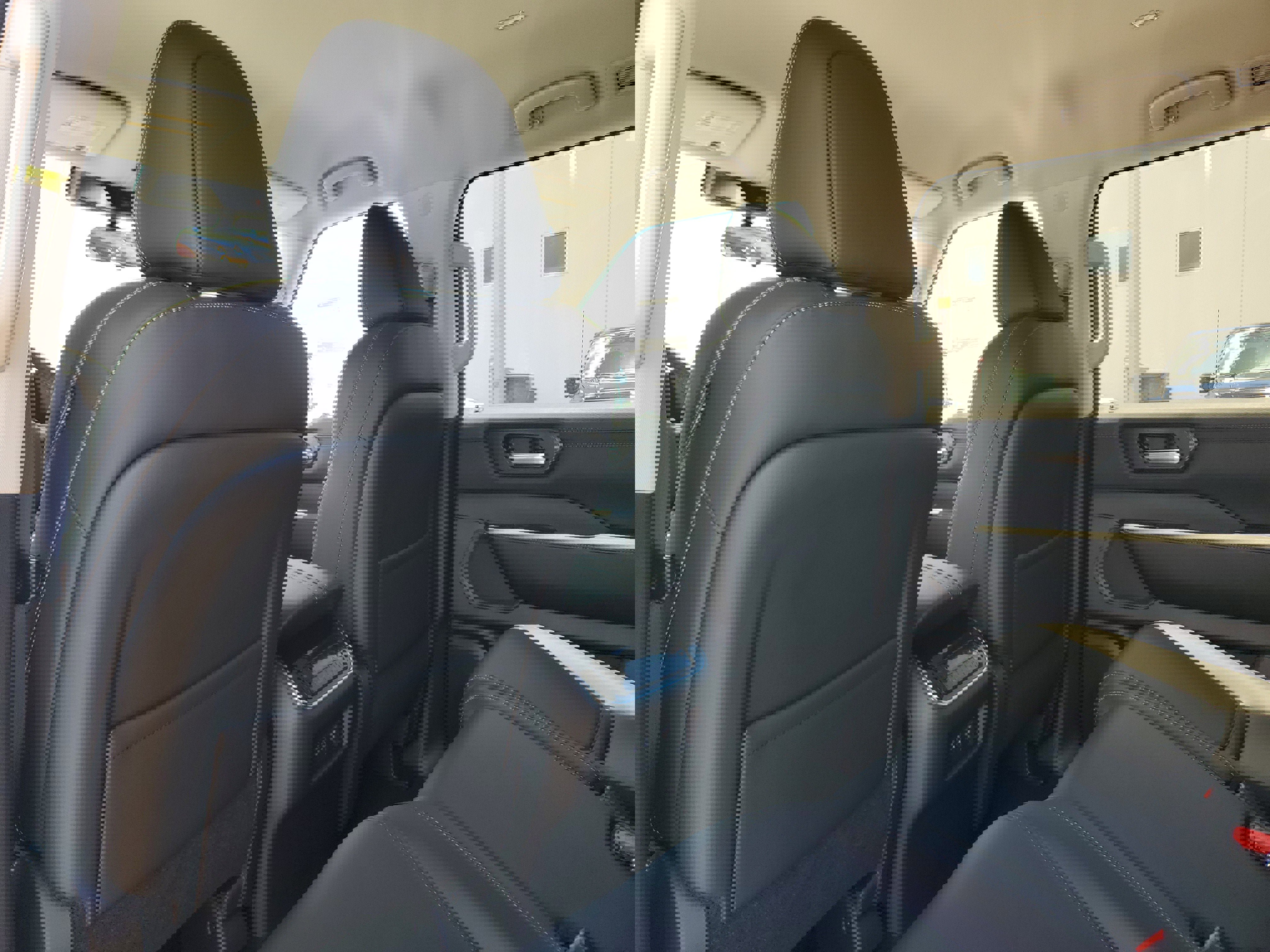 New 2025 Nissan Armada SV image 14