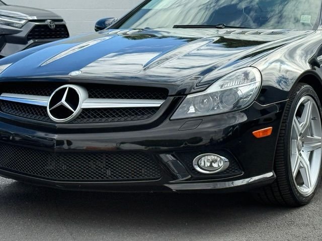 Used 2012 Mercedes-Benz SL 550 image 2
