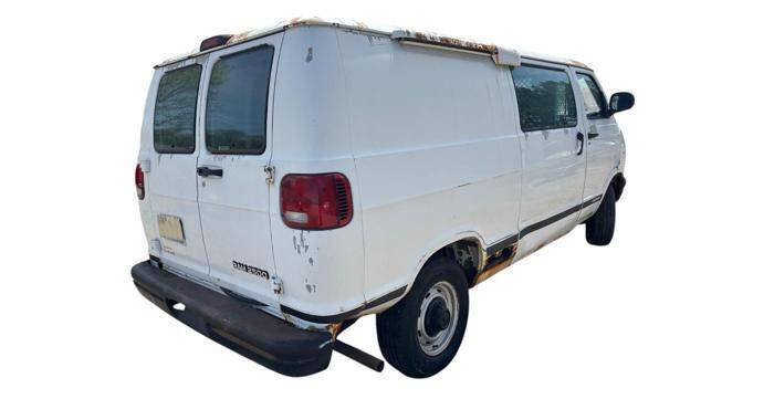 Used 2003 Dodge B2500 RWD image 5
