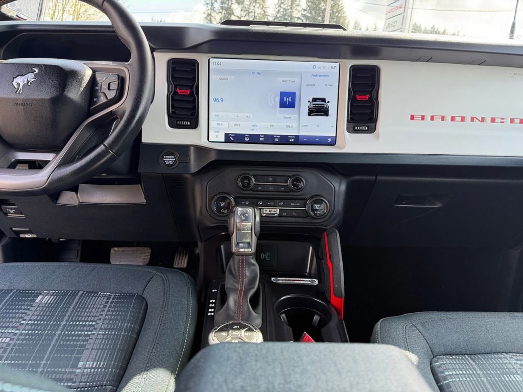 Used 2024 Ford Bronco Heritage Edition AWD/4WD image 16