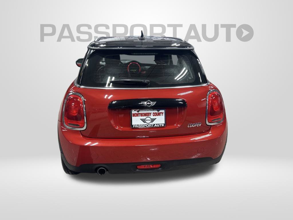 Used 2017 MINI Cooper 2-Door Hardtop FWD image 5