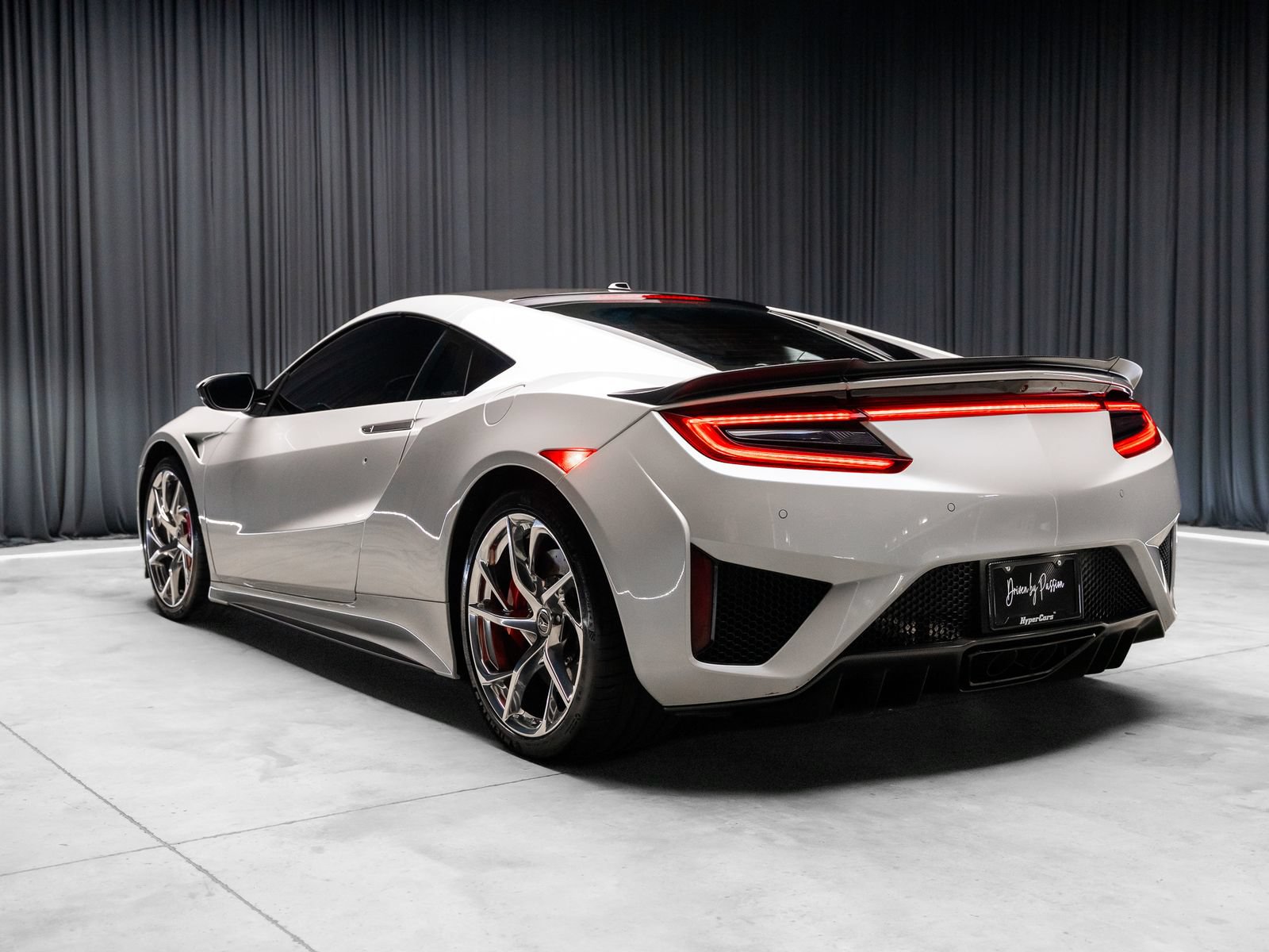 Used 2017 Acura NSX AWD/4WD image 37