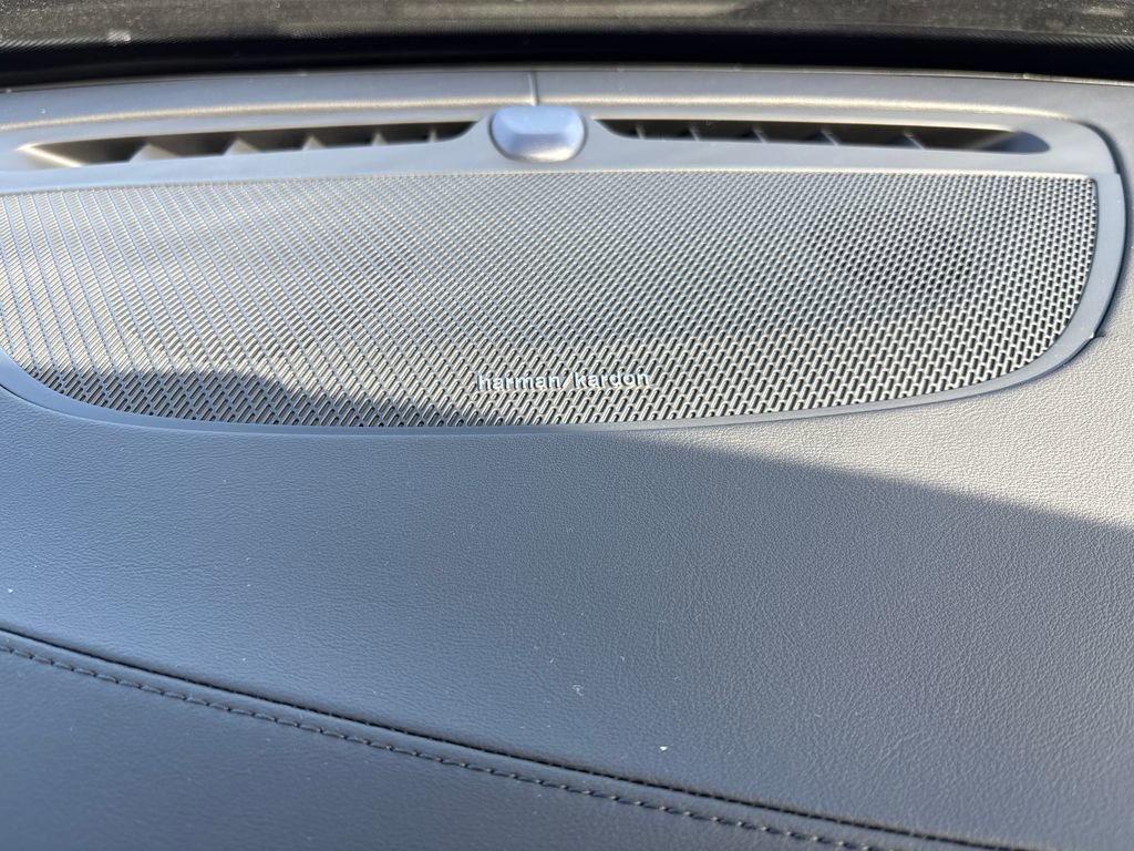 New 2026 Volvo XC90 B5 Ultra image 8