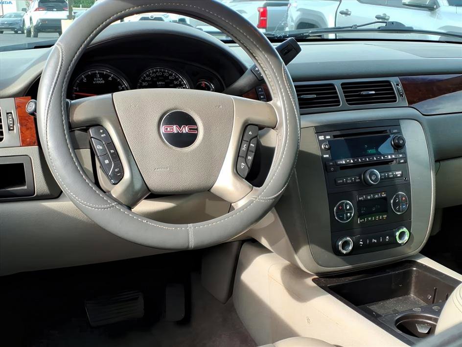 Used 2012 GMC Yukon SLT w/ SLT-2 Equipment Package image 11