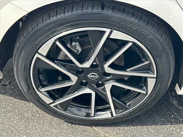 Used 2025 Nissan Sentra SR FWD image 34