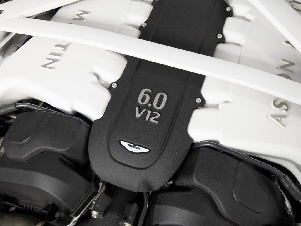 Used 2015 Aston Martin Vanquish RWD image 54