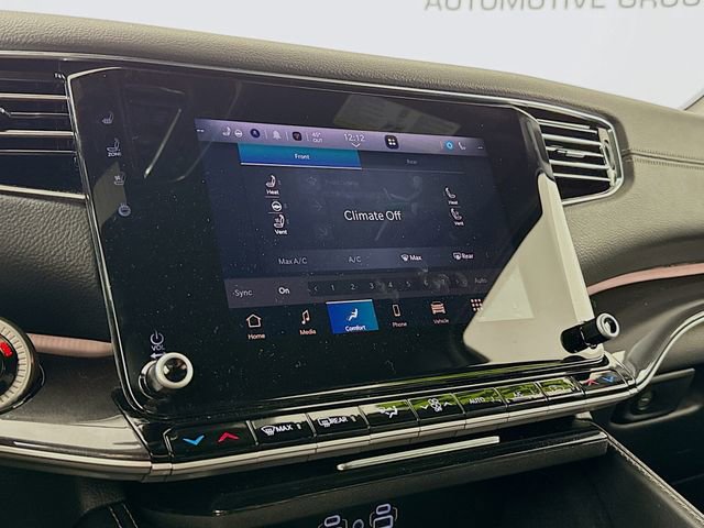 Used 2024 Jeep Wagoneer 4WD w/ Premium Group I image 16