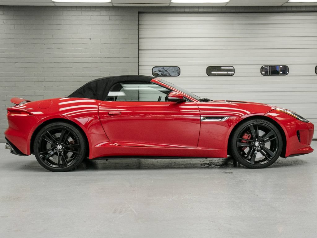 Used 2014 Jaguar F-TYPE S RWD image 3