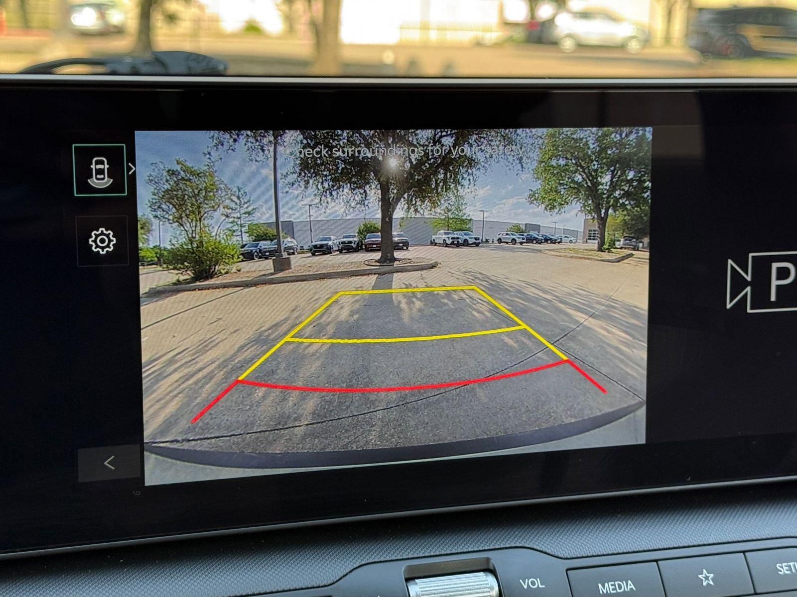 Used 2025 Kia K4 LXS image 25