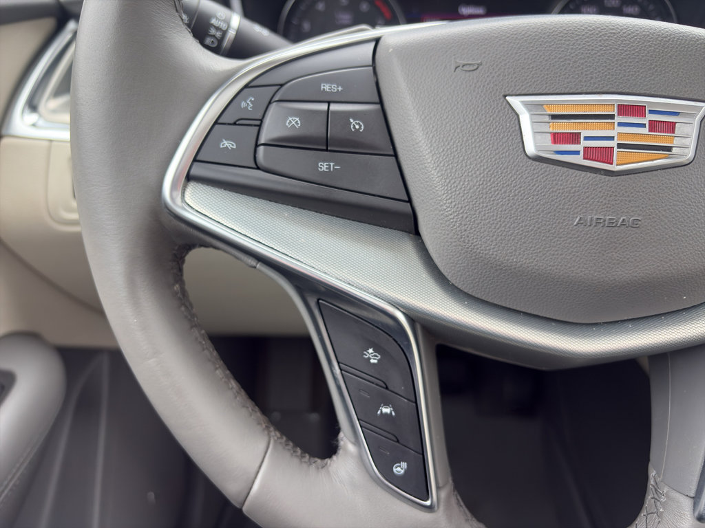 Used 2021 Cadillac XT5 Premium Luxury image 24