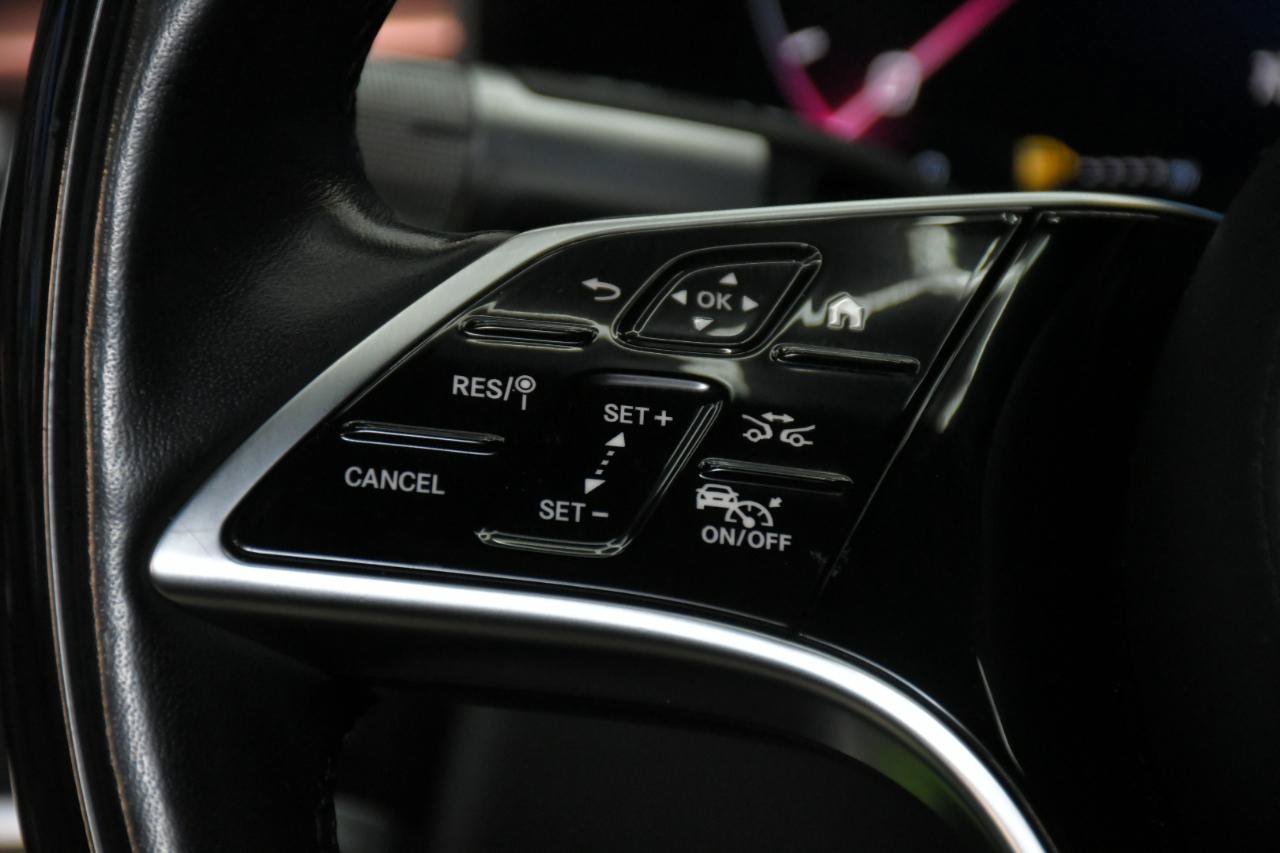 Used 2022 Mercedes-Benz S 580 4MATIC Sedan w/ AMG Line Package image 21