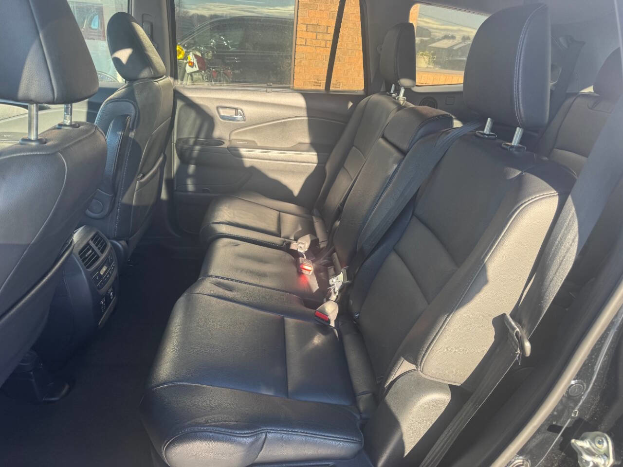 Used 2020 Honda Pilot Touring image 19