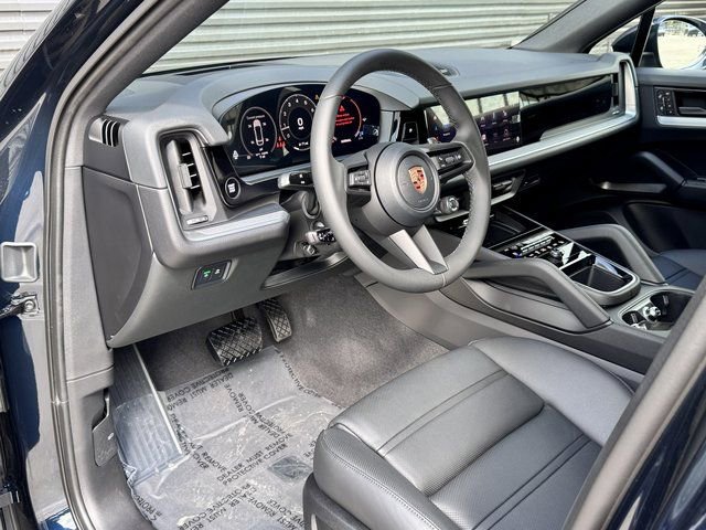 New 2026 Porsche Cayenne Coupe image 4