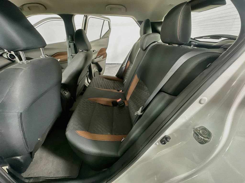 Used 2023 Nissan Kicks SR FWD image 16