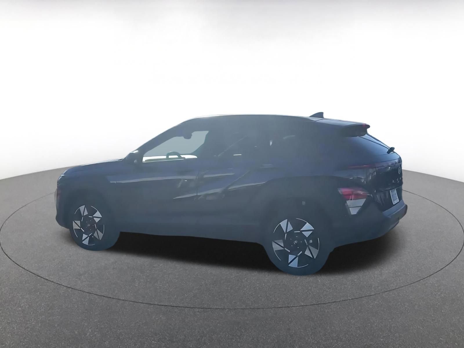 Used 2025 Hyundai Kona SEL image 10