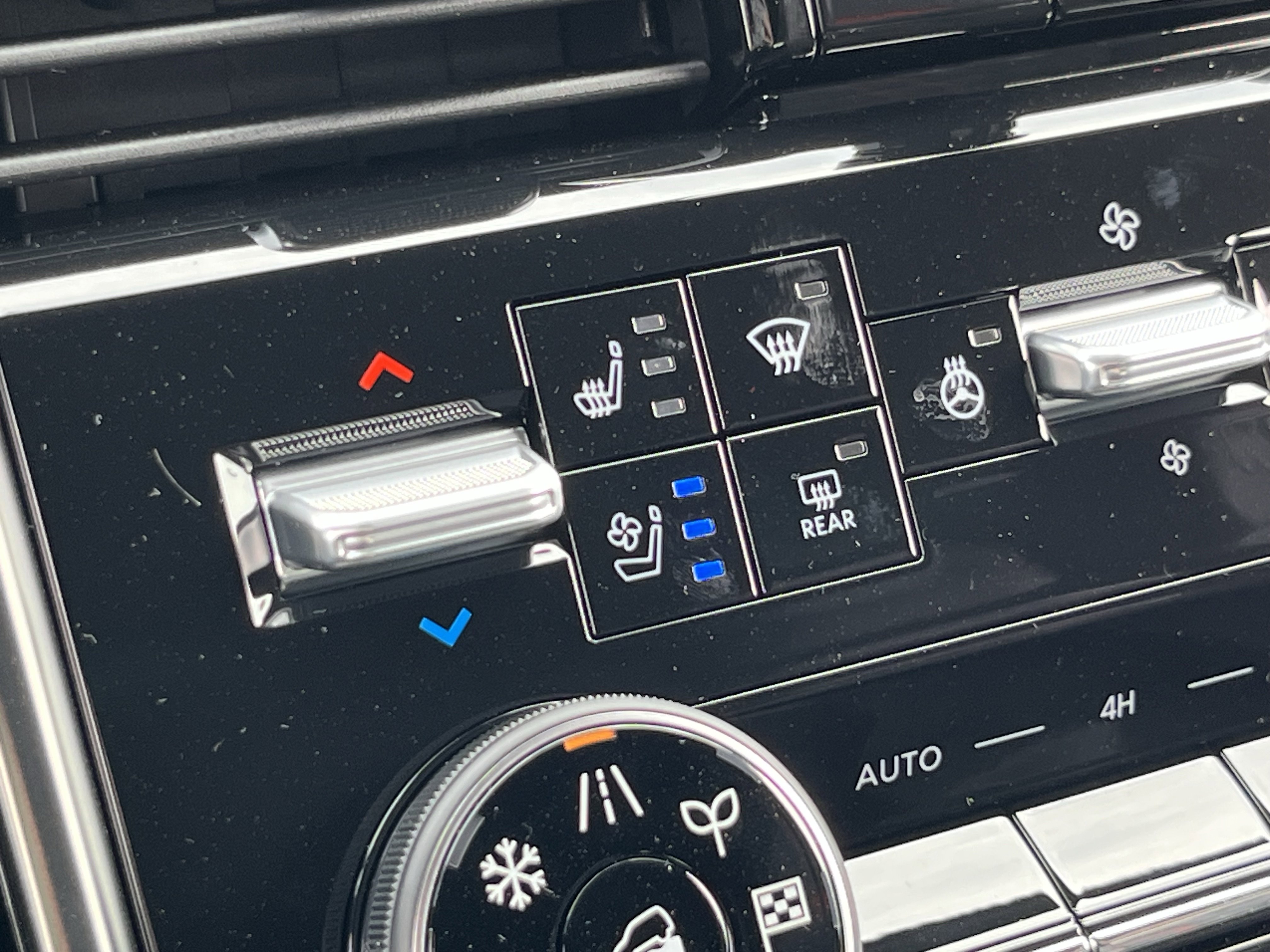 New 2026 Nissan Armada PRO-4X AWD/4WD image 36