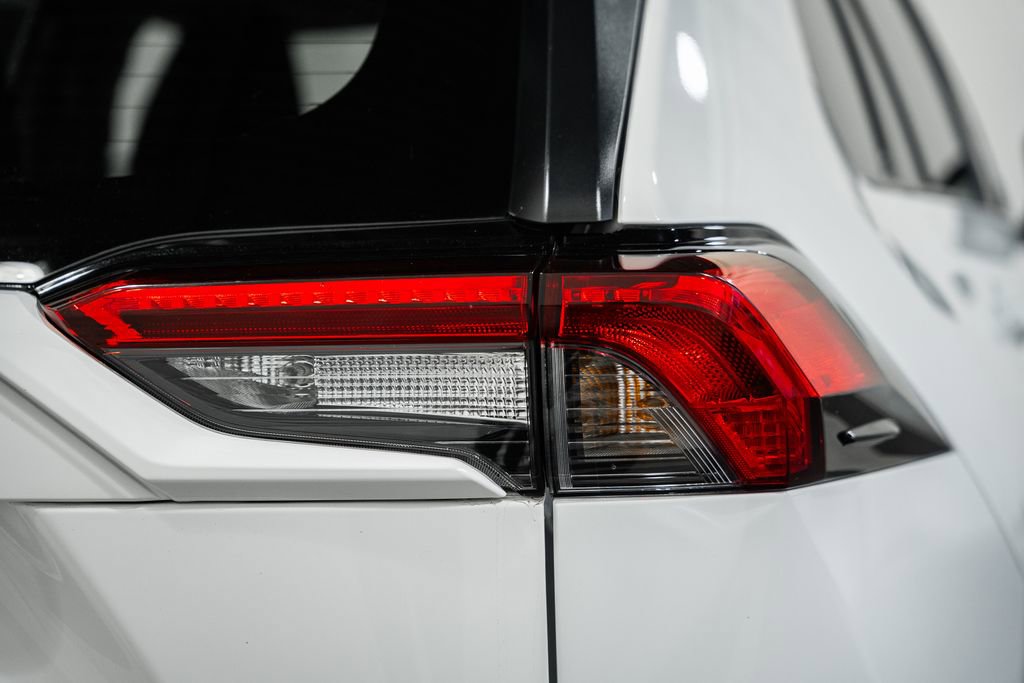 Used 2024 Toyota RAV4 LE image 6